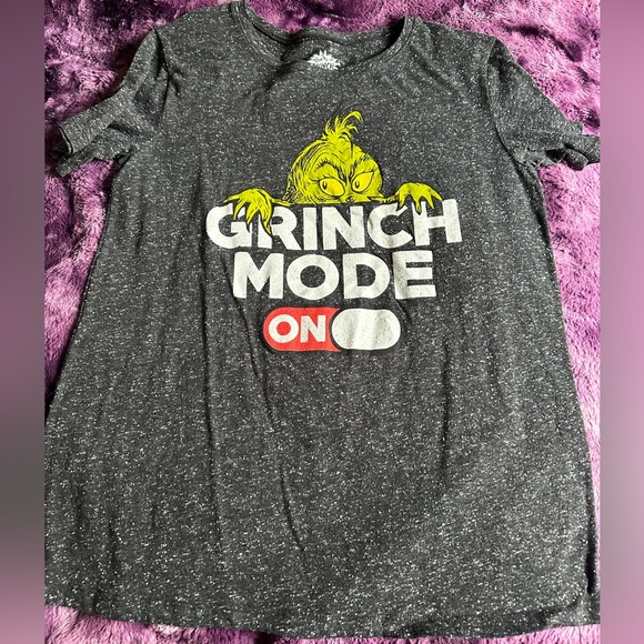 ❌SOLD❌ GRINCH TOP - Picture 1 of 2